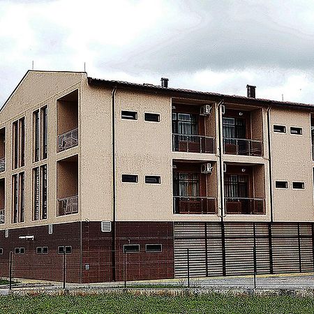 Incanto Family Hotel Sevlievo Esterno foto