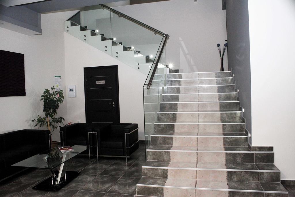 Incanto Family Hotel Sevlievo Esterno foto