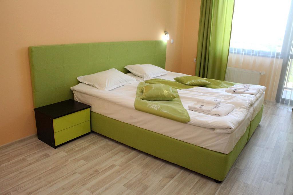 Incanto Family Hotel Sevlievo Camera foto
